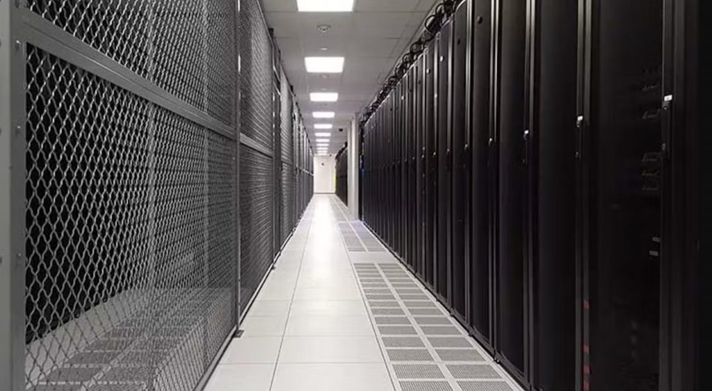 The Eight Trends That Will Shape the Data Center Industry in 2022